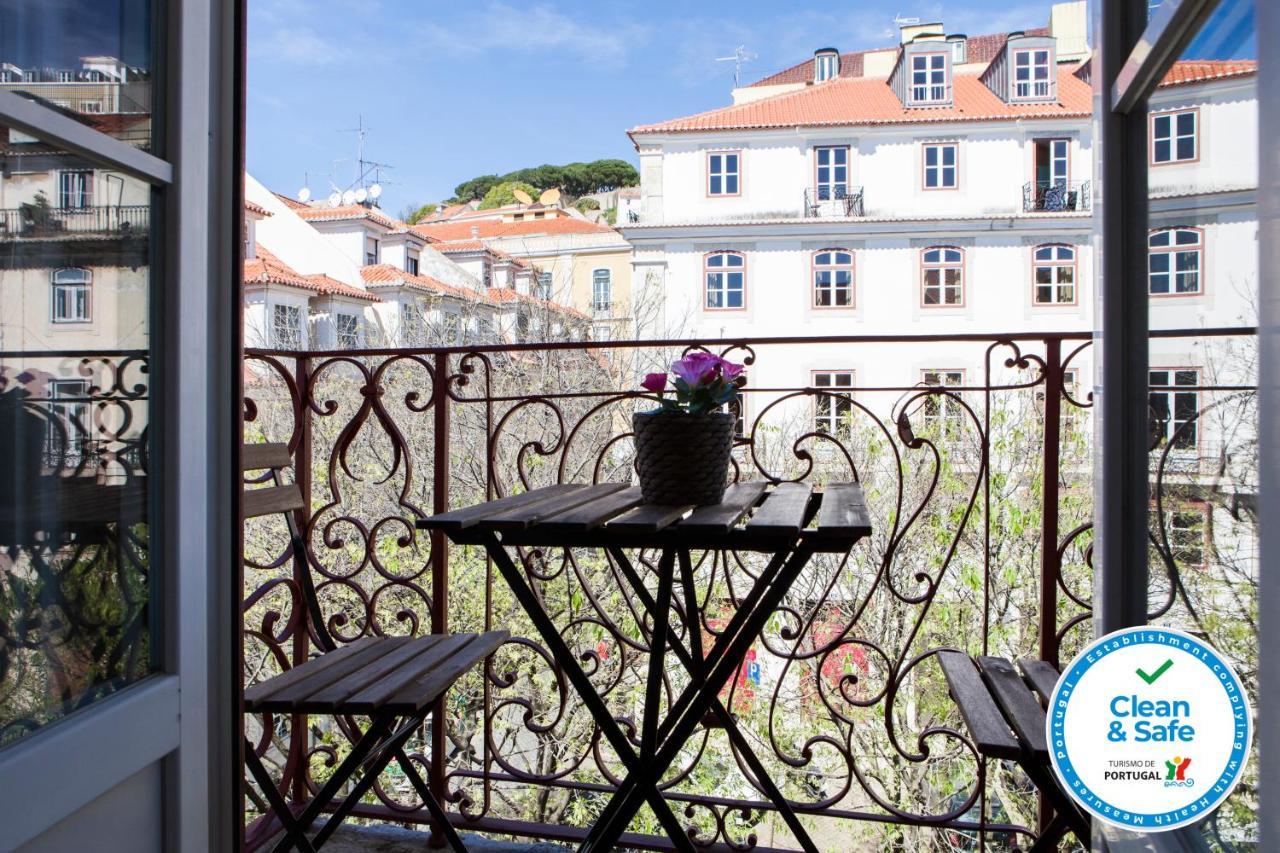 Alfama Sophisticate Flat With Balconies 2Bedrs 2Baths & Ac In 19Th Century Building Historic Center Leilighet Lisboa Eksteriør bilde